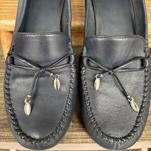 Mootsie TootsiesMOMallory Leather Loafers Size 9.5 Navy Blue Bow Flats